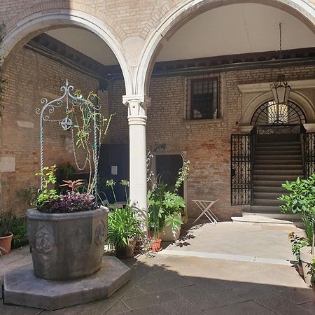 Al Mezzanino, Palazzo Torniello Apartment Venice Exterior photo